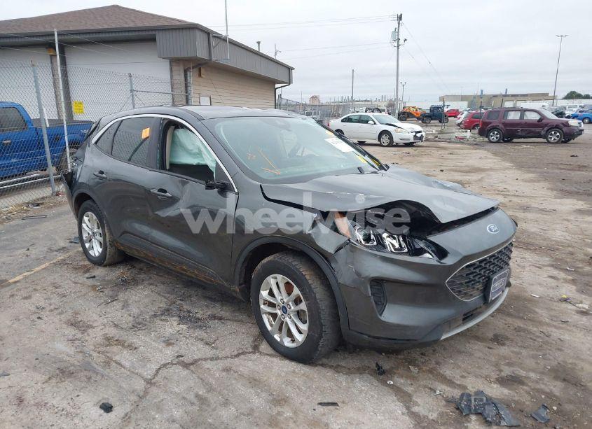 2020 Ford Escape SE (VIN 1FMCU9G60LUA96687) main photo