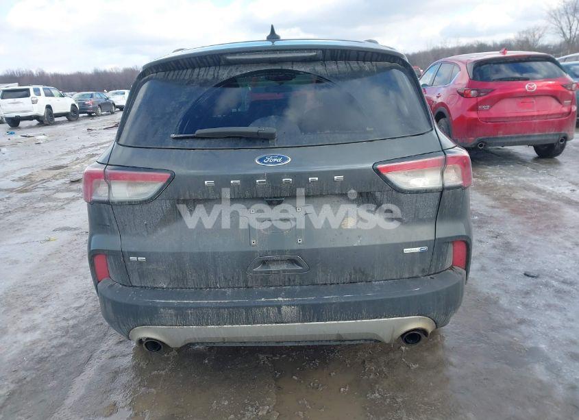Photo 16 of 2020 Ford Escape SE (VIN 1FMCU9G60LUB39747)