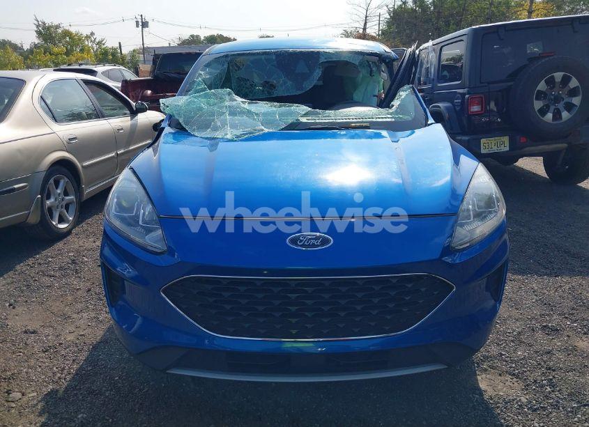 Photo 12 of 2020 Ford Escape SE (VIN 1FMCU9G60LUB48335)