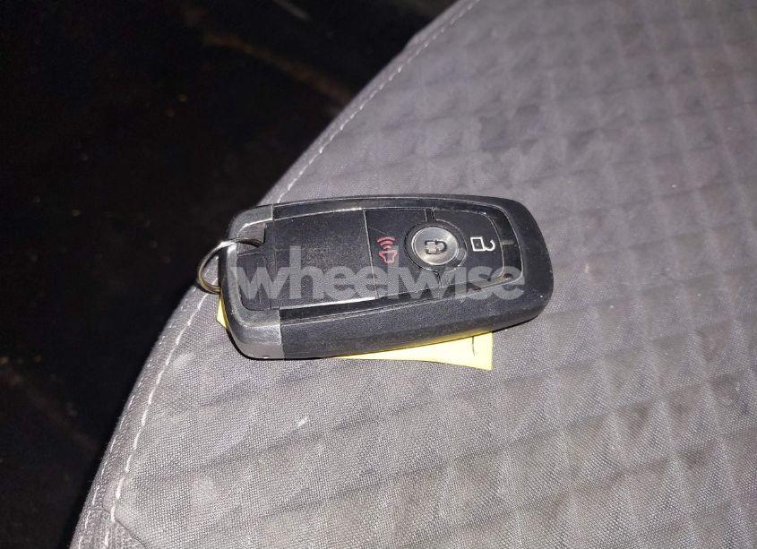 Photo 11 of 2021 Ford Escape SE (VIN 1FMCU9G60MUA02969)