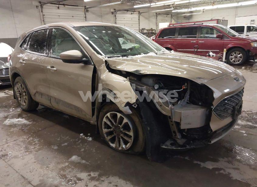 2021 Ford Escape SE (VIN 1FMCU9G60MUA32540) main photo