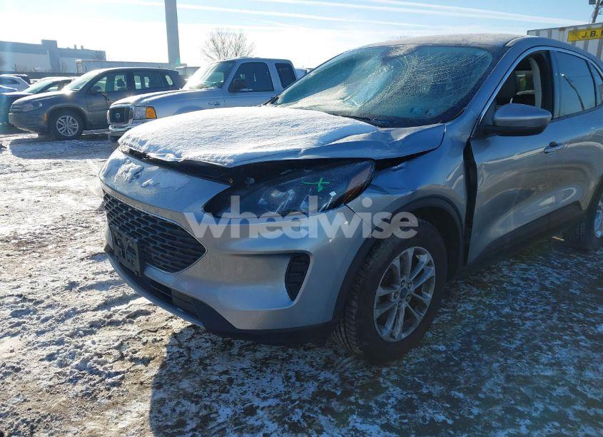 Photo 6 of 2021 Ford Escape SE (VIN 1FMCU9G60MUA46566)