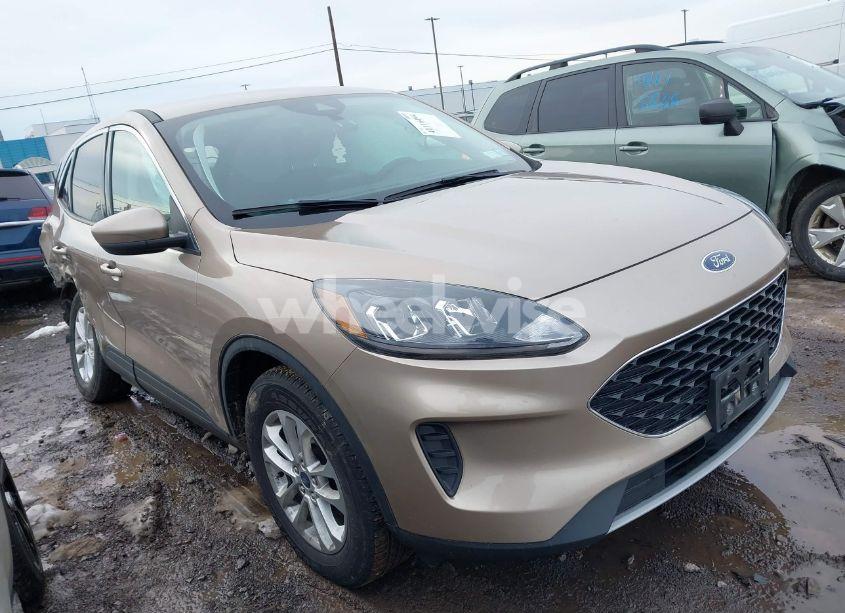 2021 Ford Escape SE (VIN 1FMCU9G60MUA47295) main photo