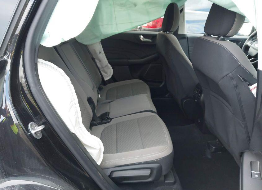 Photo 8 of 2021 Ford Escape SE (VIN 1FMCU9G60MUB01355)