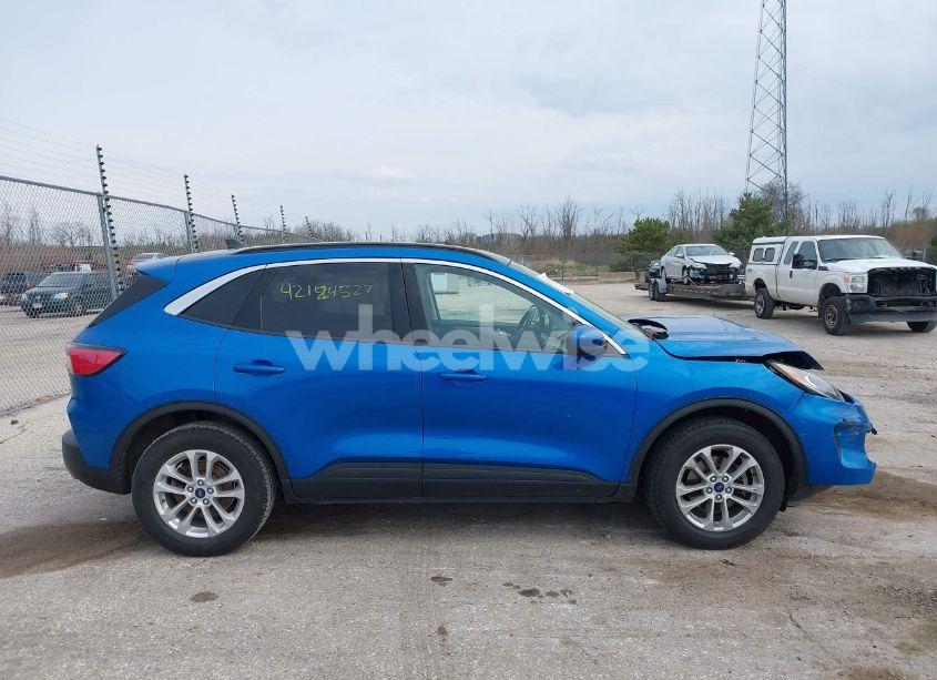 Photo 14 of 2021 Ford Escape SE (VIN 1FMCU9G60MUB02425)