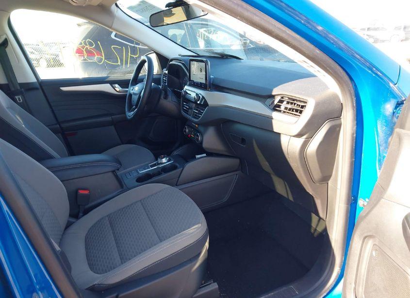 Photo 5 of 2021 Ford Escape SE (VIN 1FMCU9G60MUB28829)