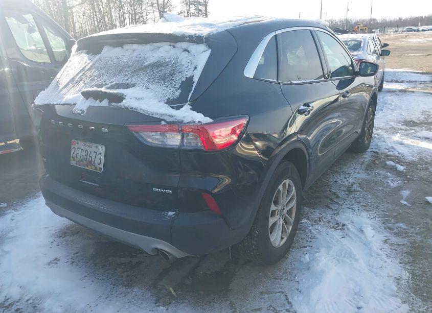 Photo 4 of 2022 Ford Escape SE (VIN 1FMCU9G60NUA61361)