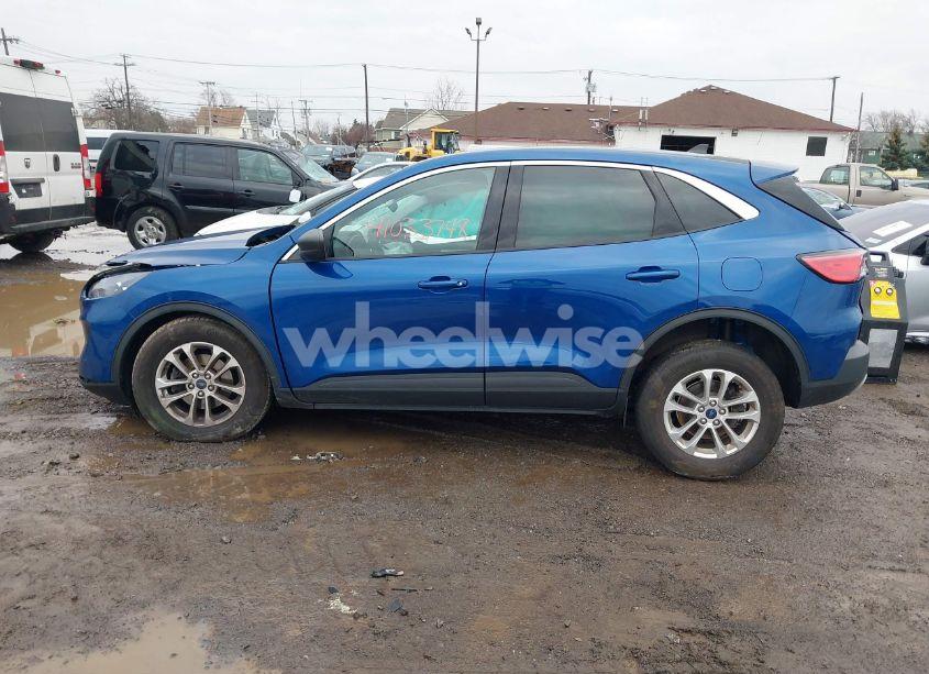 Photo 14 of 2022 Ford Escape SE (VIN 1FMCU9G60NUB82441)