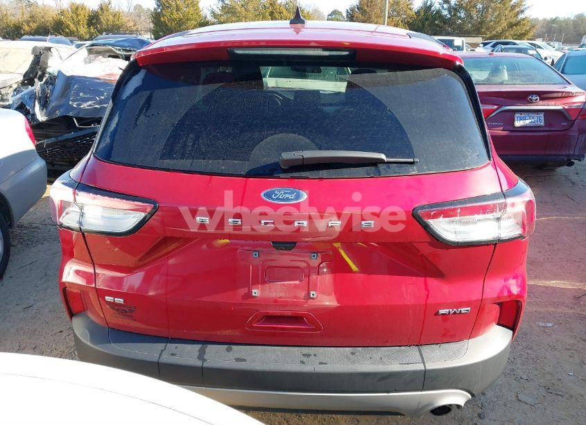 Photo 16 of 2022 Ford Escape SE (VIN 1FMCU9G60NUB94542)