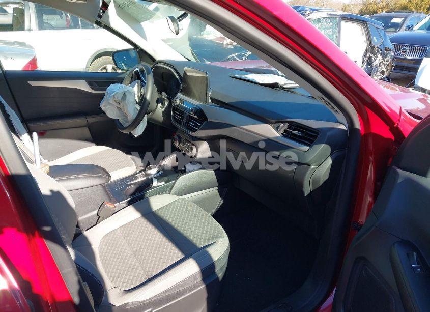 Photo 5 of 2022 Ford Escape SE (VIN 1FMCU9G60NUB94542)