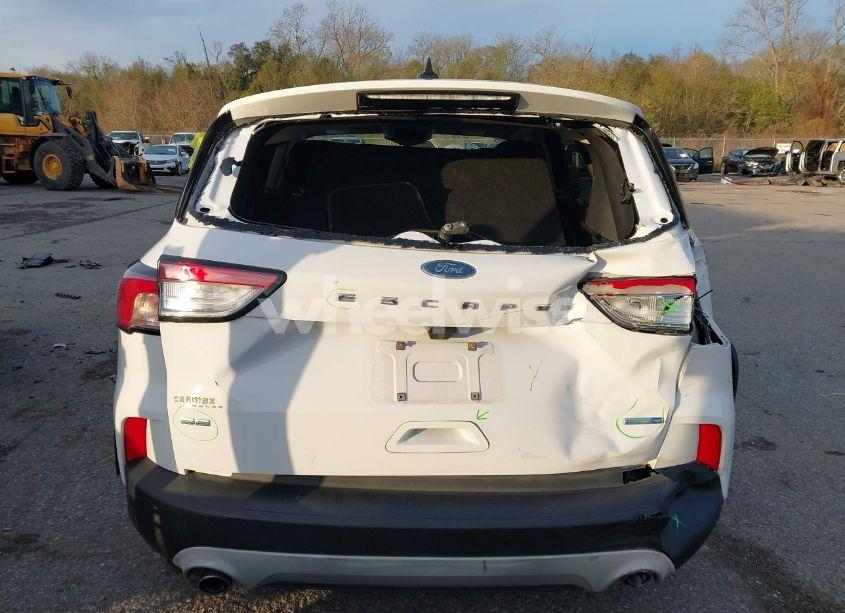 Photo 16 of 2020 Ford Escape SE (VIN 1FMCU9G61LUA37860)