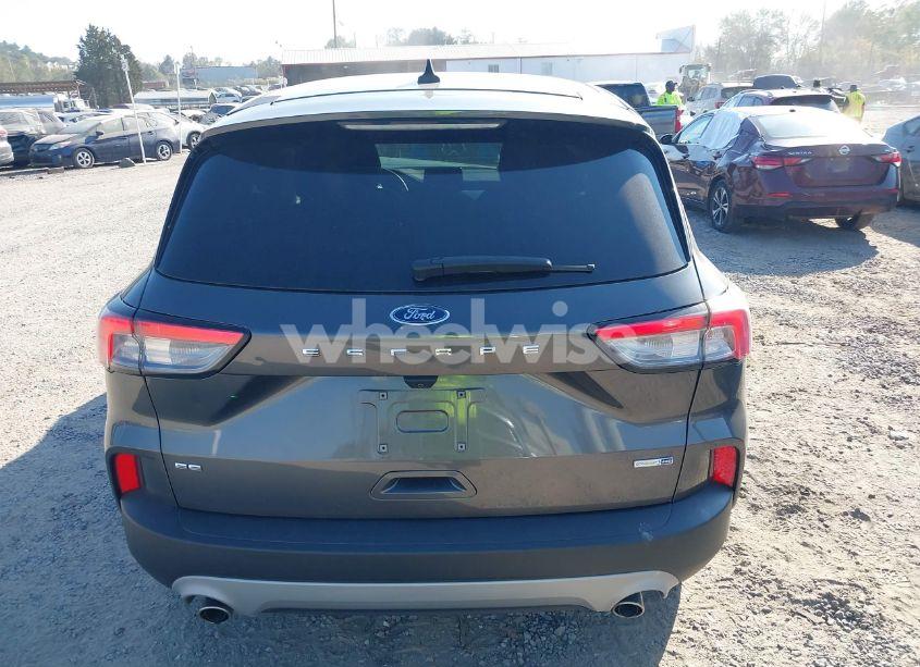 Photo 16 of 2020 Ford Escape SE (VIN 1FMCU9G61LUB64558)