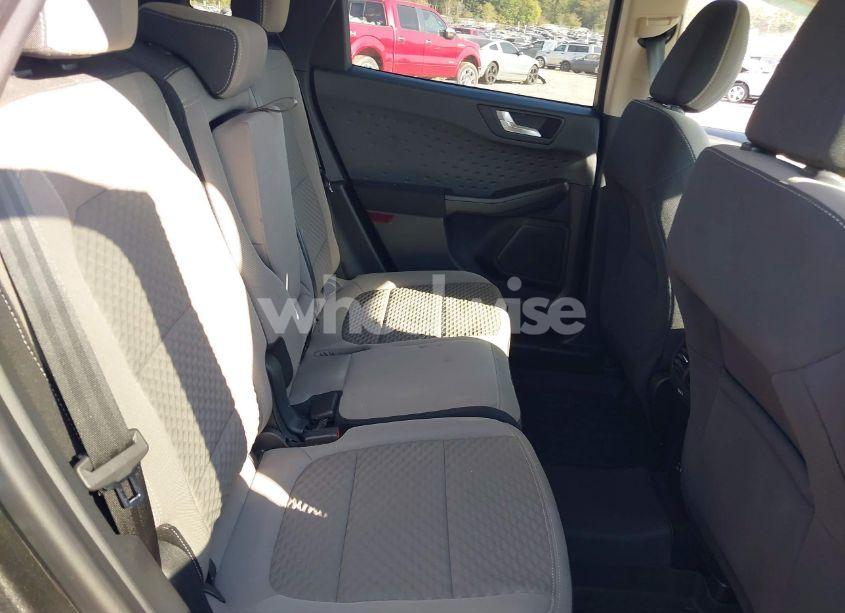 Photo 8 of 2020 Ford Escape SE (VIN 1FMCU9G61LUB64558)