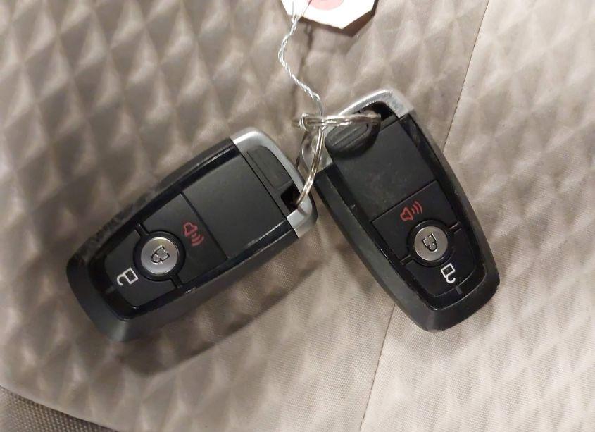Photo 11 of 2020 Ford Escape SE (VIN 1FMCU9G61LUB65502)