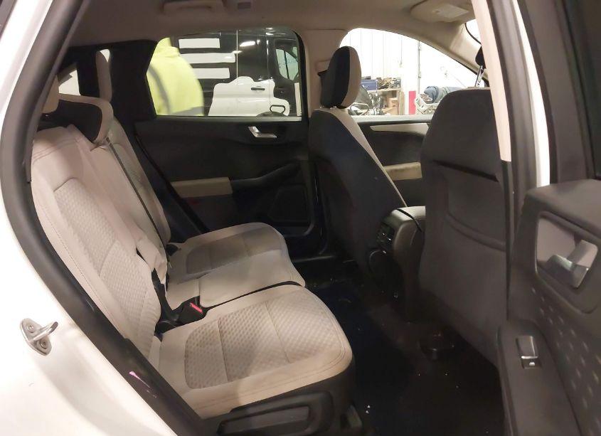 Photo 8 of 2020 Ford Escape SE (VIN 1FMCU9G61LUB65502)