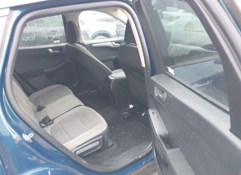 Photo 8 of 2020 Ford Escape SE (VIN 1FMCU9G61LUC10261)