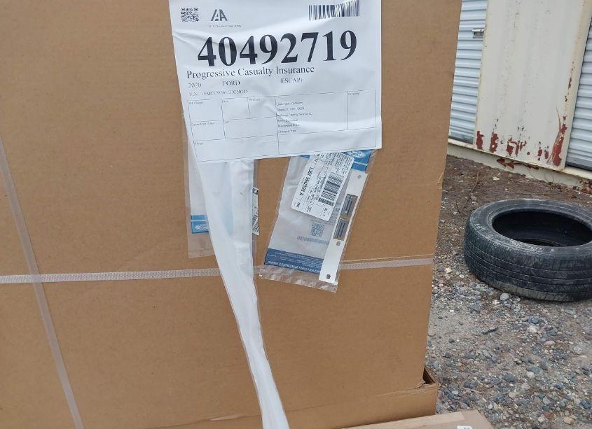 Photo 16 of 2020 Ford Escape SE (VIN 1FMCU9G61LUC50145)