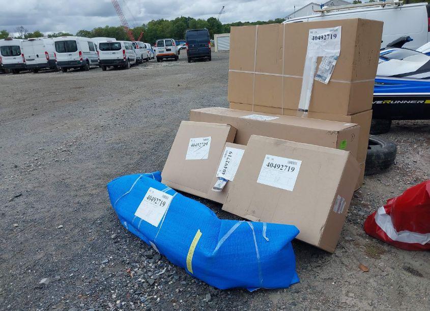 Photo 3 of 2020 Ford Escape SE (VIN 1FMCU9G61LUC50145)