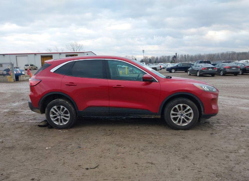 Photo 13 of 2020 Ford Escape SE (VIN 1FMCU9G61LUC53191)