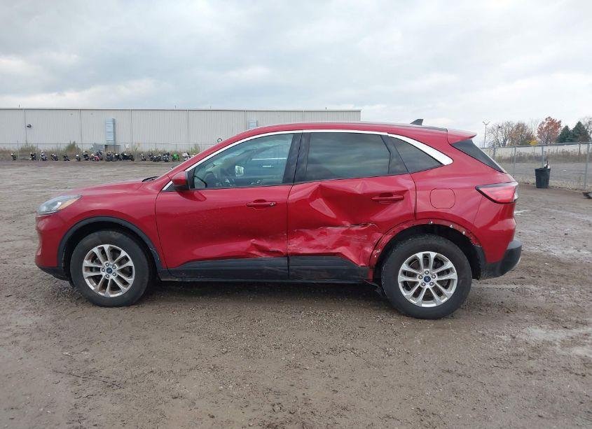 Photo 14 of 2020 Ford Escape SE (VIN 1FMCU9G61LUC53191)