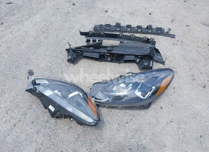 Photo 12 of 2021 Ford Escape SE (VIN 1FMCU9G61MUA30151)