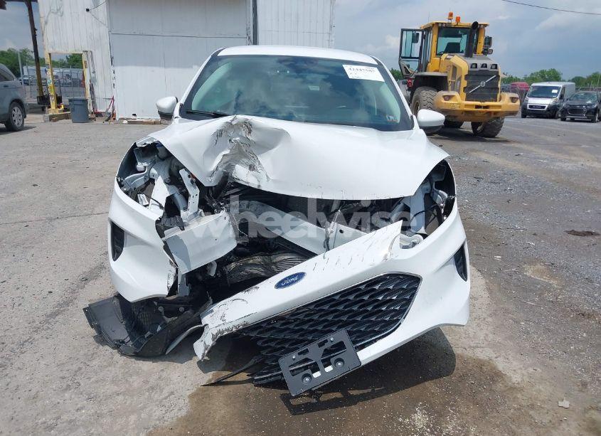 Photo 13 of 2021 Ford Escape SE (VIN 1FMCU9G61MUA30151)