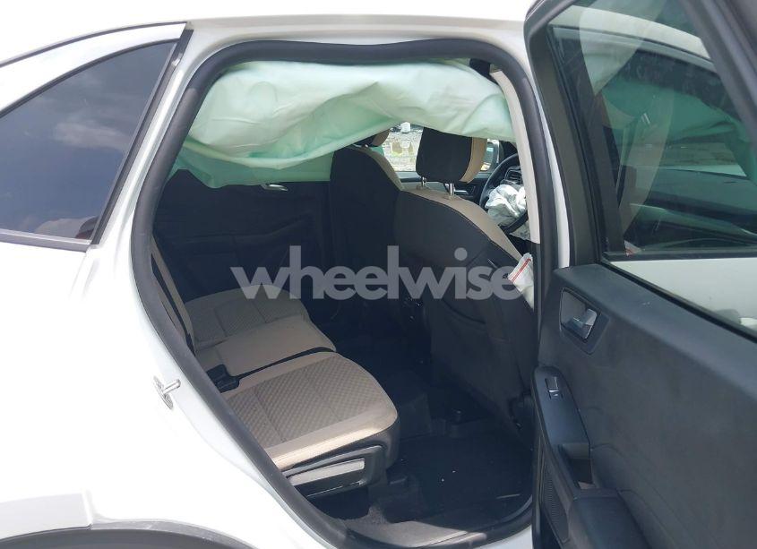 Photo 8 of 2021 Ford Escape SE (VIN 1FMCU9G61MUA30151)