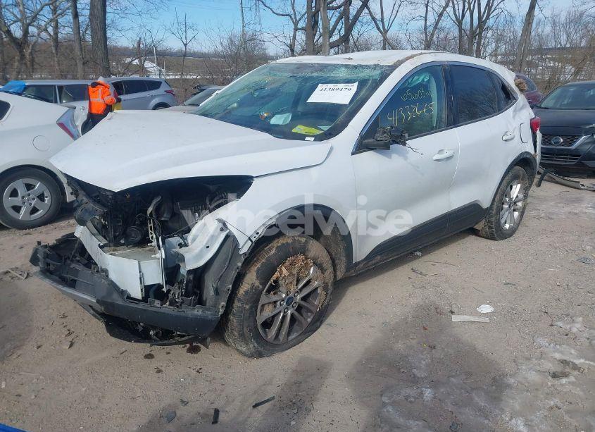 Photo 6 of 2021 Ford Escape SE (VIN 1FMCU9G61MUA51534)