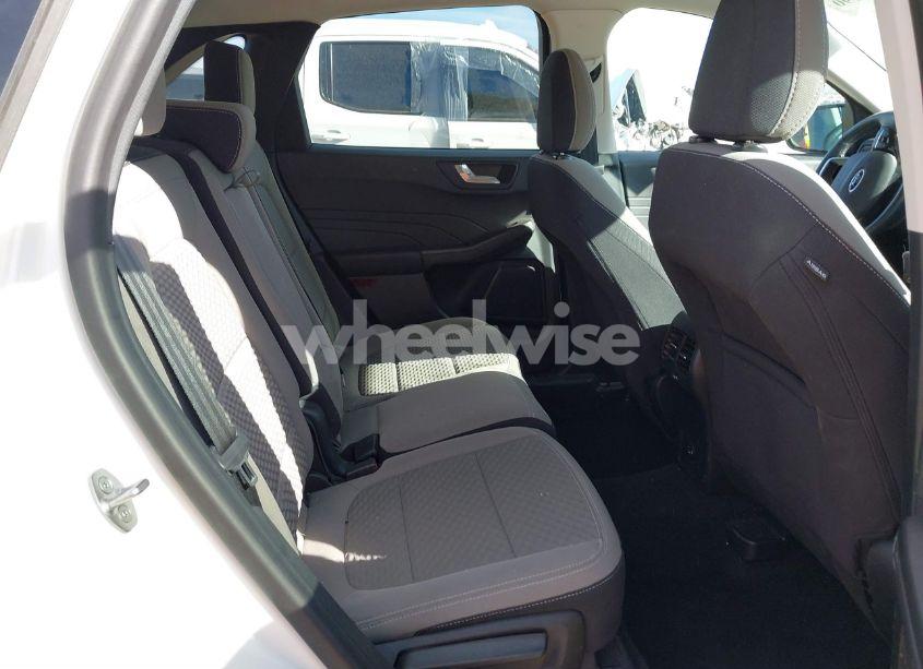 Photo 8 of 2021 Ford Escape SE (VIN 1FMCU9G61MUA62744)