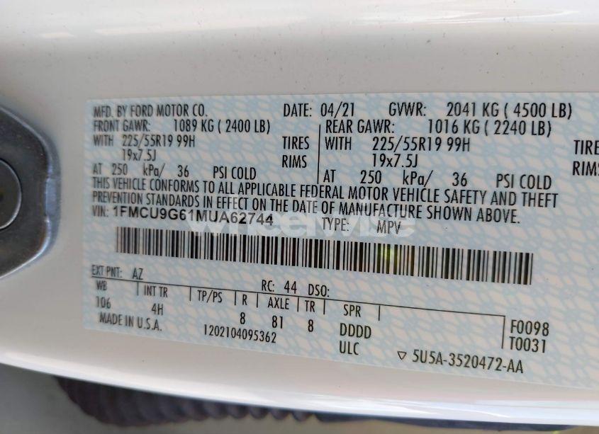 Photo 9 of 2021 Ford Escape SE (VIN 1FMCU9G61MUA62744)