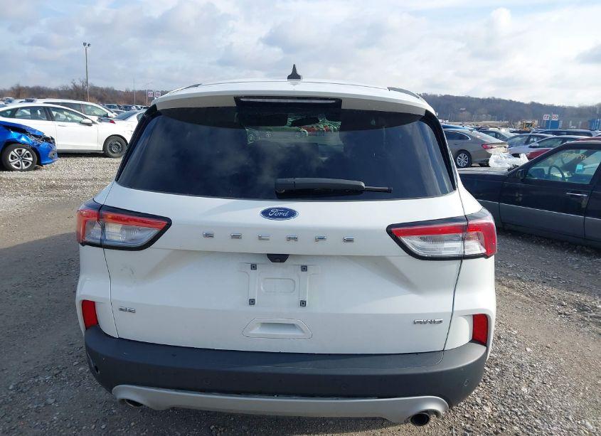 Photo 16 of 2022 Ford Escape SE (VIN 1FMCU9G61NUA60428)