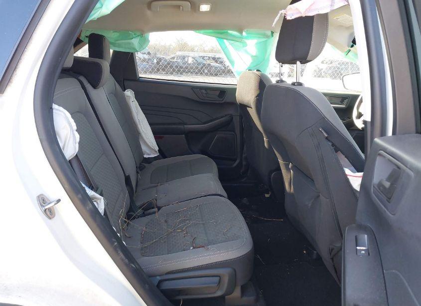Photo 8 of 2022 Ford Escape SE (VIN 1FMCU9G61NUA60428)