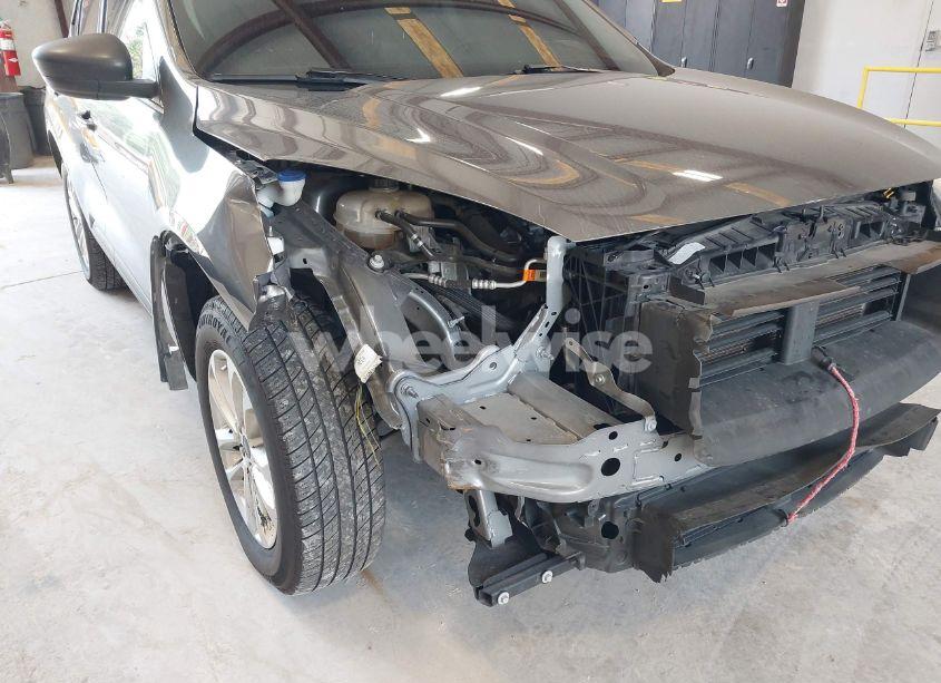 Photo 6 of 2022 Ford Escape SE (VIN 1FMCU9G61NUB81492)