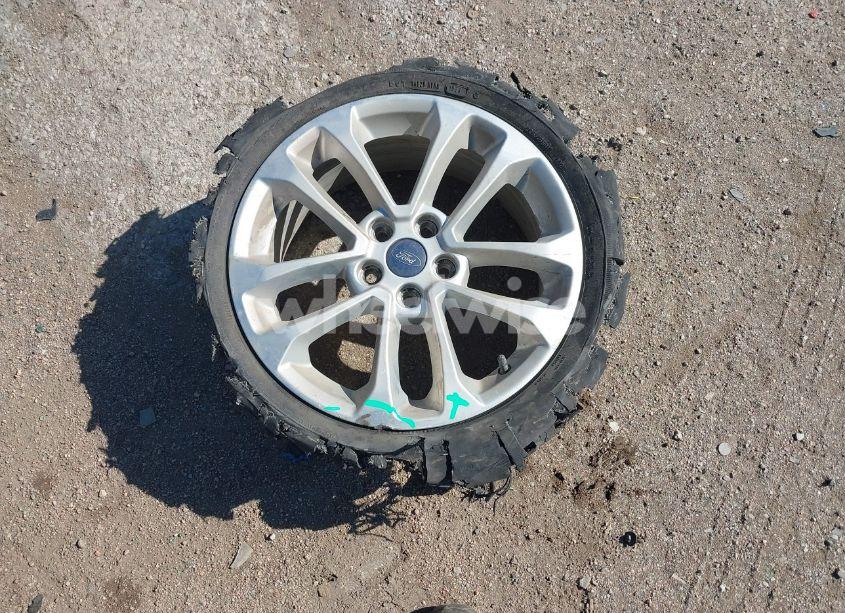 Photo 12 of 2020 Ford Escape SE (VIN 1FMCU9G62LUB25722)