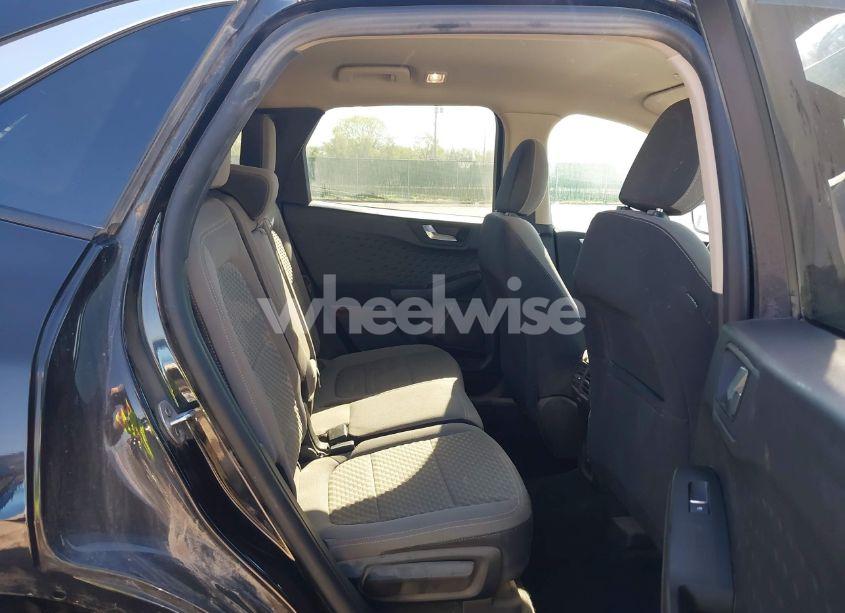 Photo 8 of 2020 Ford Escape SE (VIN 1FMCU9G62LUB25722)