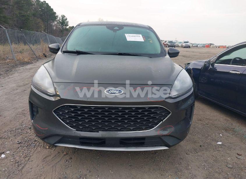 Photo 13 of 2020 Ford Escape SE (VIN 1FMCU9G62LUB56744)
