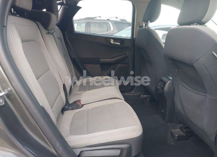 Photo 8 of 2020 Ford Escape SE (VIN 1FMCU9G62LUB56744)
