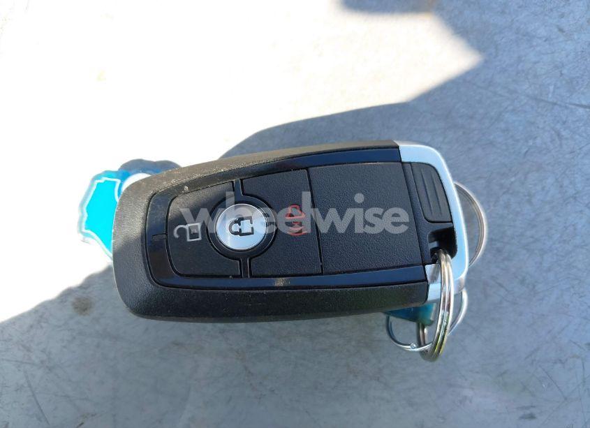 Photo 11 of 2020 Ford Escape SE (VIN 1FMCU9G62LUC21835)