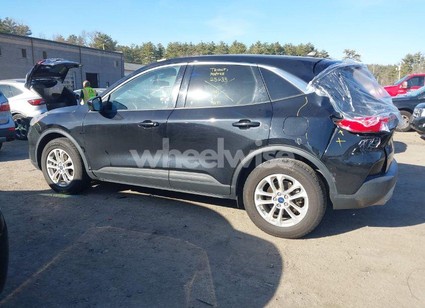 Photo 14 of 2020 Ford Escape SE (VIN 1FMCU9G62LUC22404)