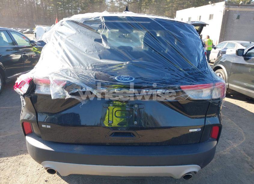 Photo 16 of 2020 Ford Escape SE (VIN 1FMCU9G62LUC22404)