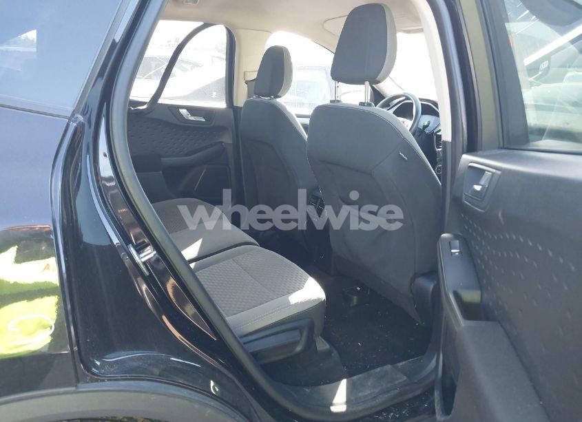 Photo 8 of 2020 Ford Escape SE (VIN 1FMCU9G62LUC22404)