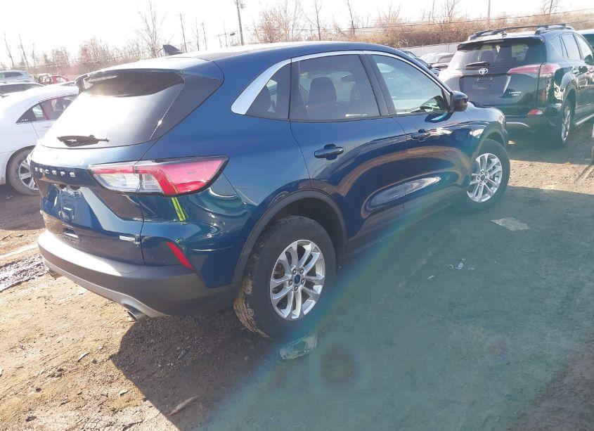 Photo 4 of 2020 Ford Escape SE (VIN 1FMCU9G62LUC32141)