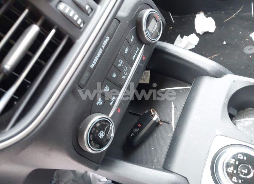 Photo 11 of 2020 Ford Escape SE (VIN 1FMCU9G62LUC65799)