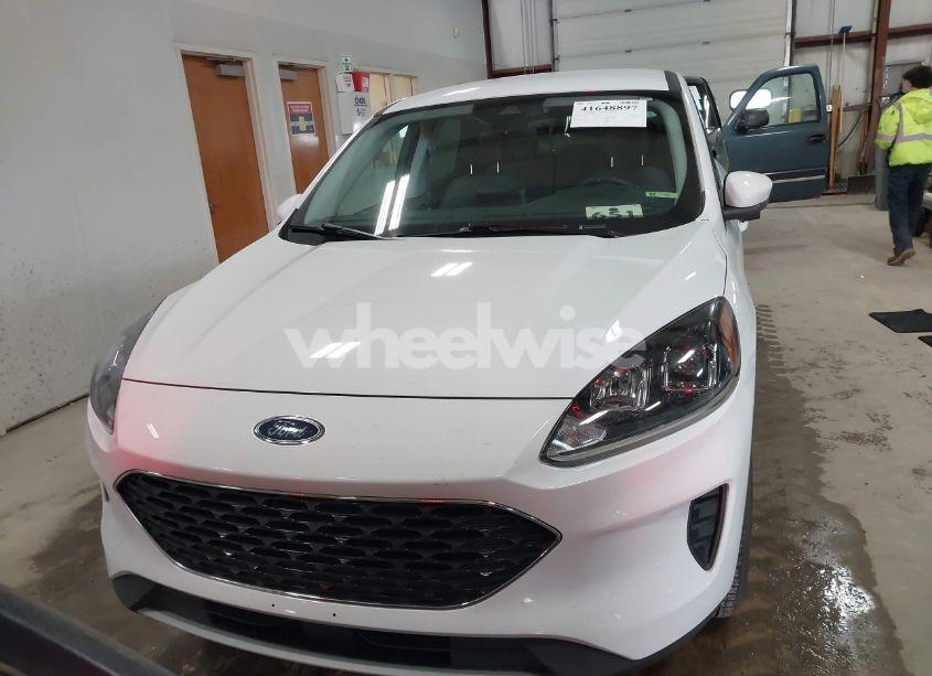 Photo 12 of 2021 Ford Escape SE (VIN 1FMCU9G62MUA39795)