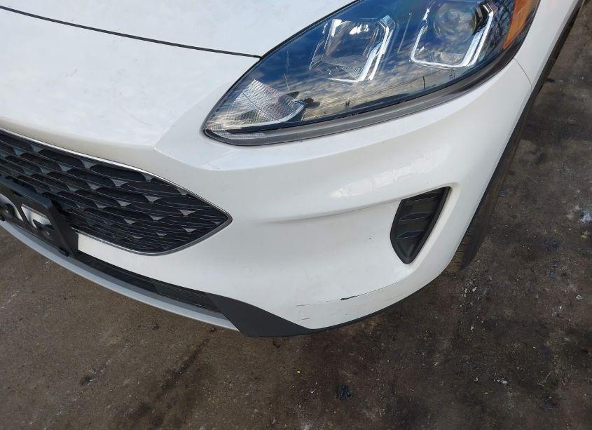 Photo 6 of 2022 Ford Escape SE (VIN 1FMCU9G62NUA49230)