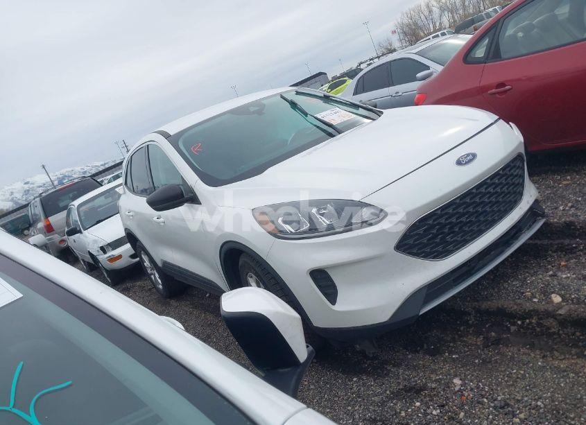 2022 Ford Escape SE (VIN 1FMCU9G62NUA60759) main photo