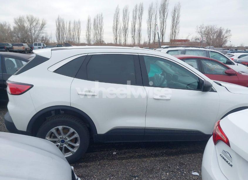 Photo 12 of 2022 Ford Escape SE (VIN 1FMCU9G62NUA60759)