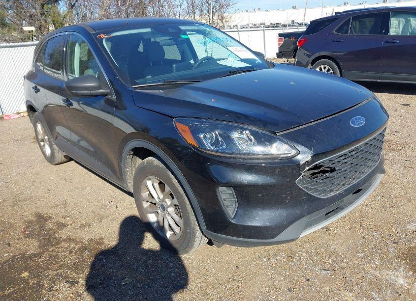 2022 Ford Escape SE (VIN 1FMCU9G62NUA66514) main photo