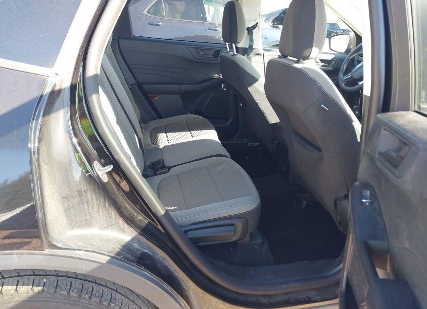 Photo 8 of 2022 Ford Escape SE (VIN 1FMCU9G62NUA66514)