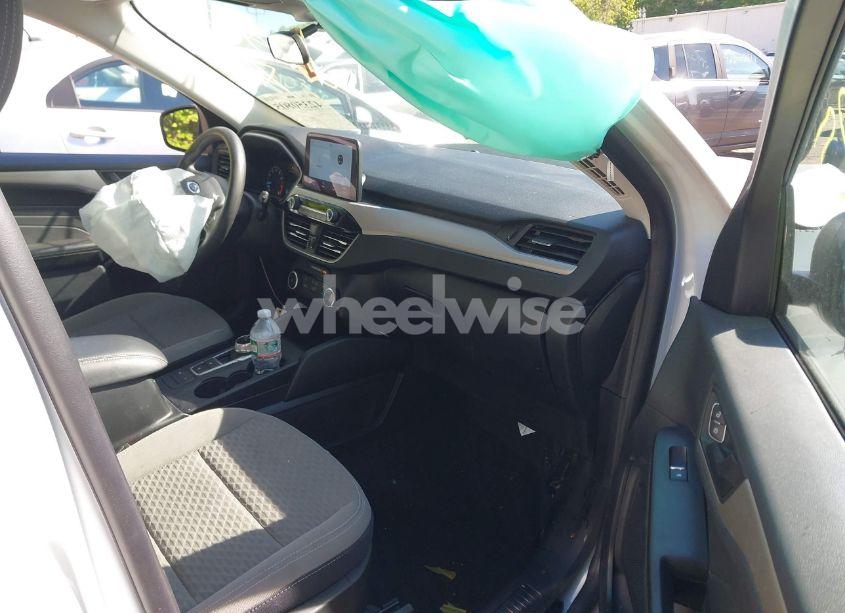 Photo 5 of 2022 Ford Escape SE (VIN 1FMCU9G62NUA67291)